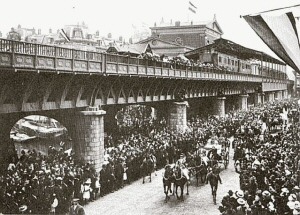 9 juni 1899
 Bezoek van Koningin-Moeder Emma en Koningin Wihelmina aan Rotterdam
 vlak langs het Beursstation over het Westnieuwland